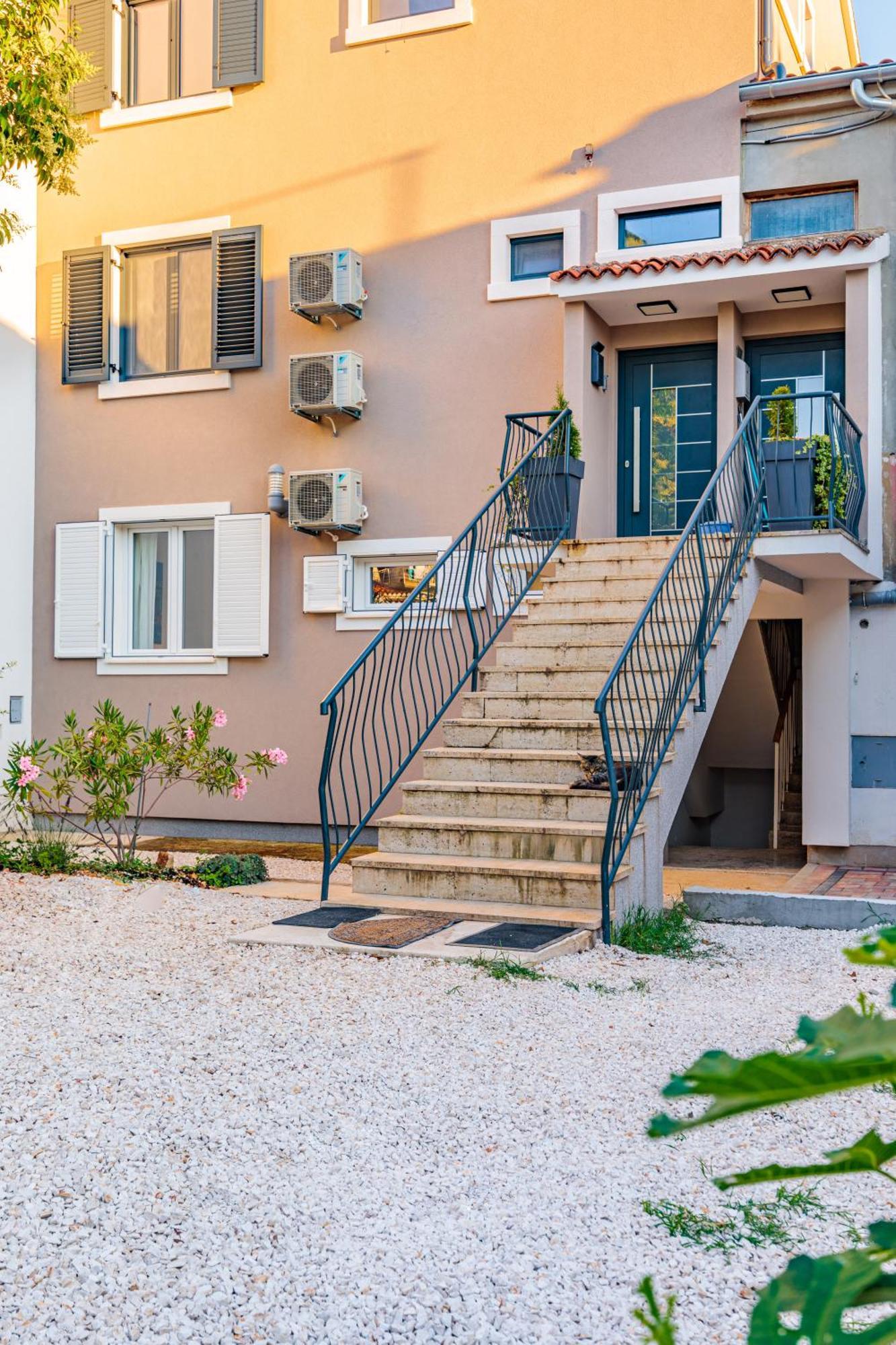 Santa Fuma Apartment روفينج المظهر الخارجي الصورة