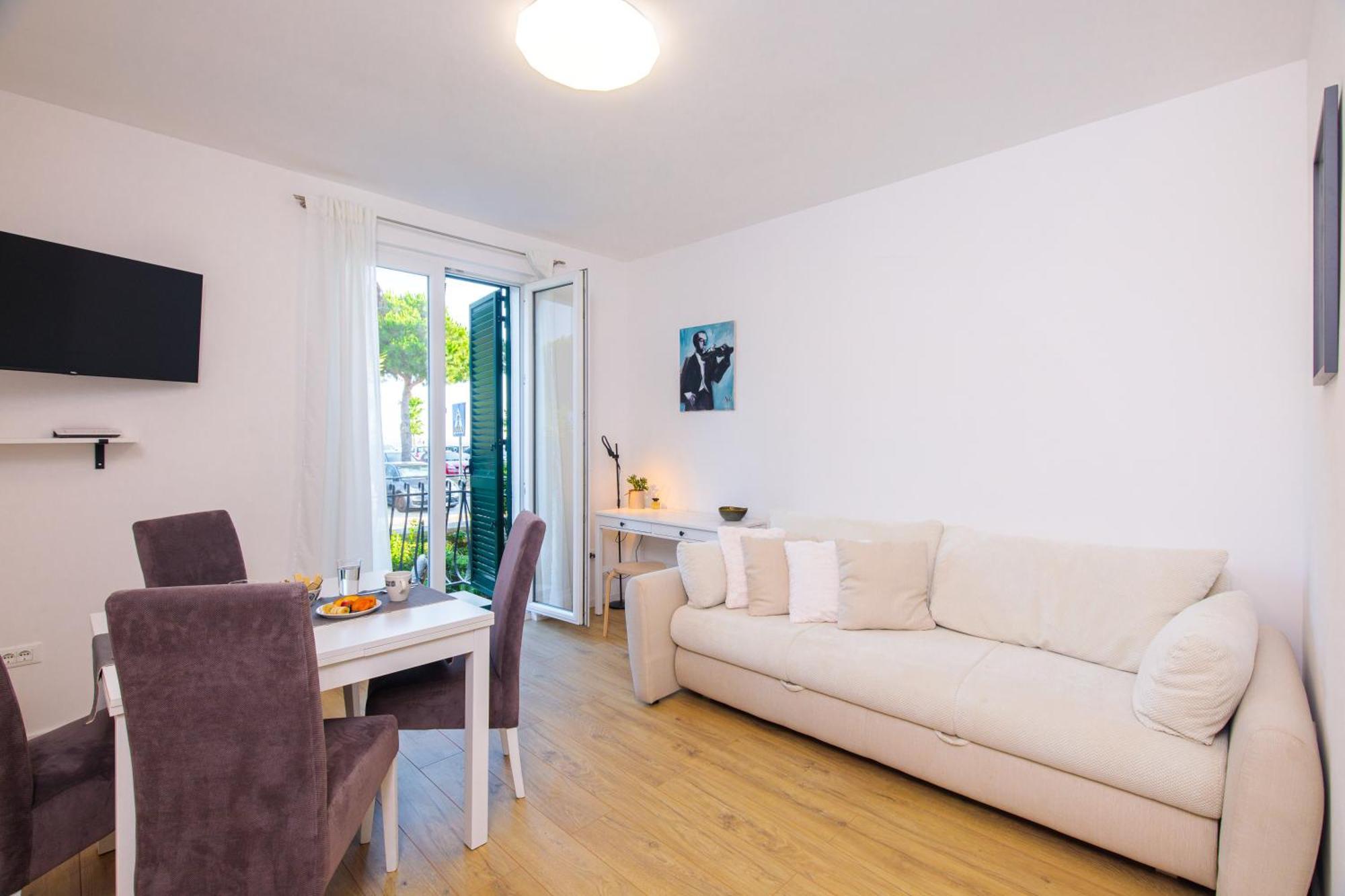 Santa Fuma Apartment روفينج المظهر الخارجي الصورة